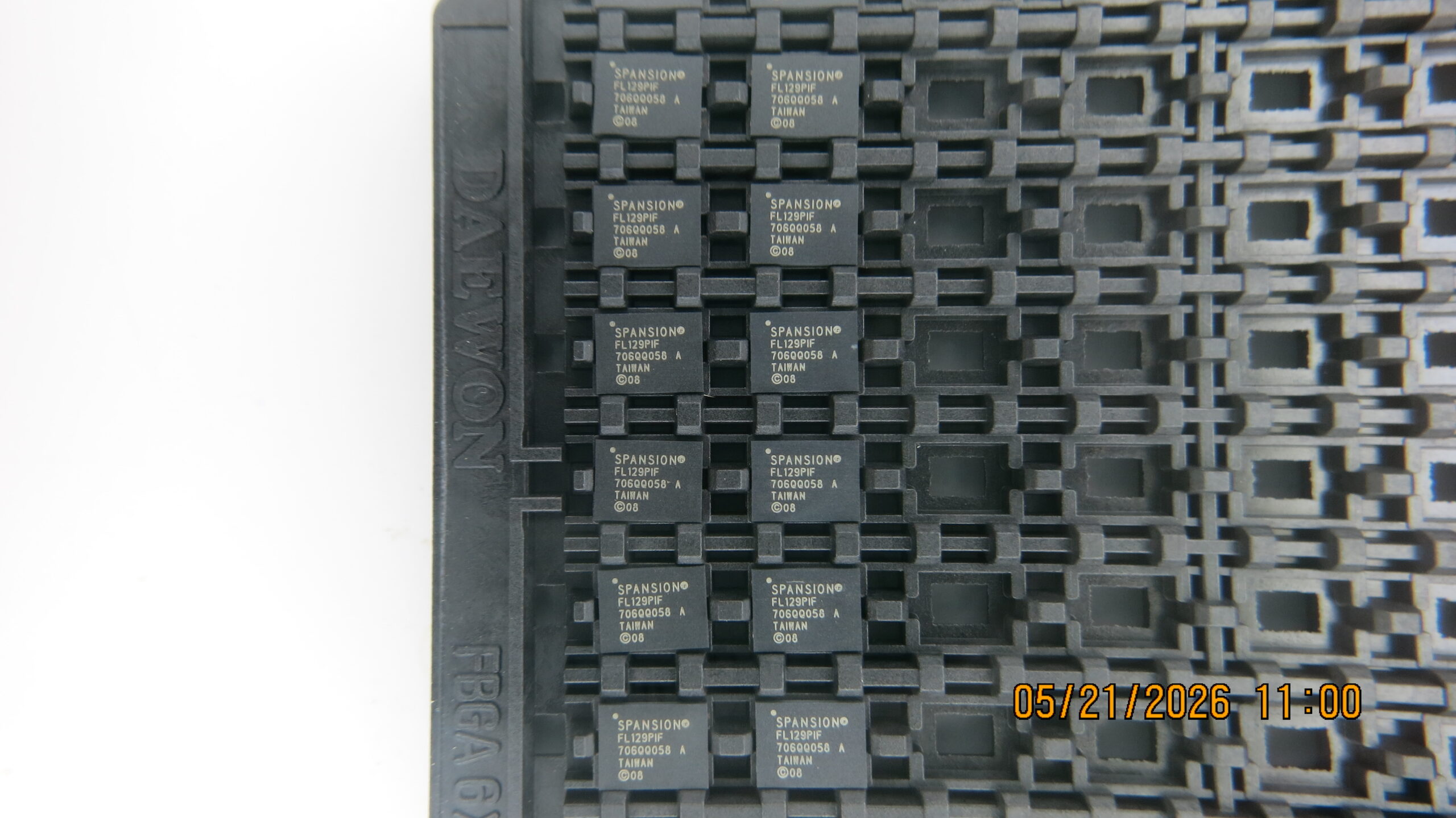S25FL129P0XNFI000 - Image 3
