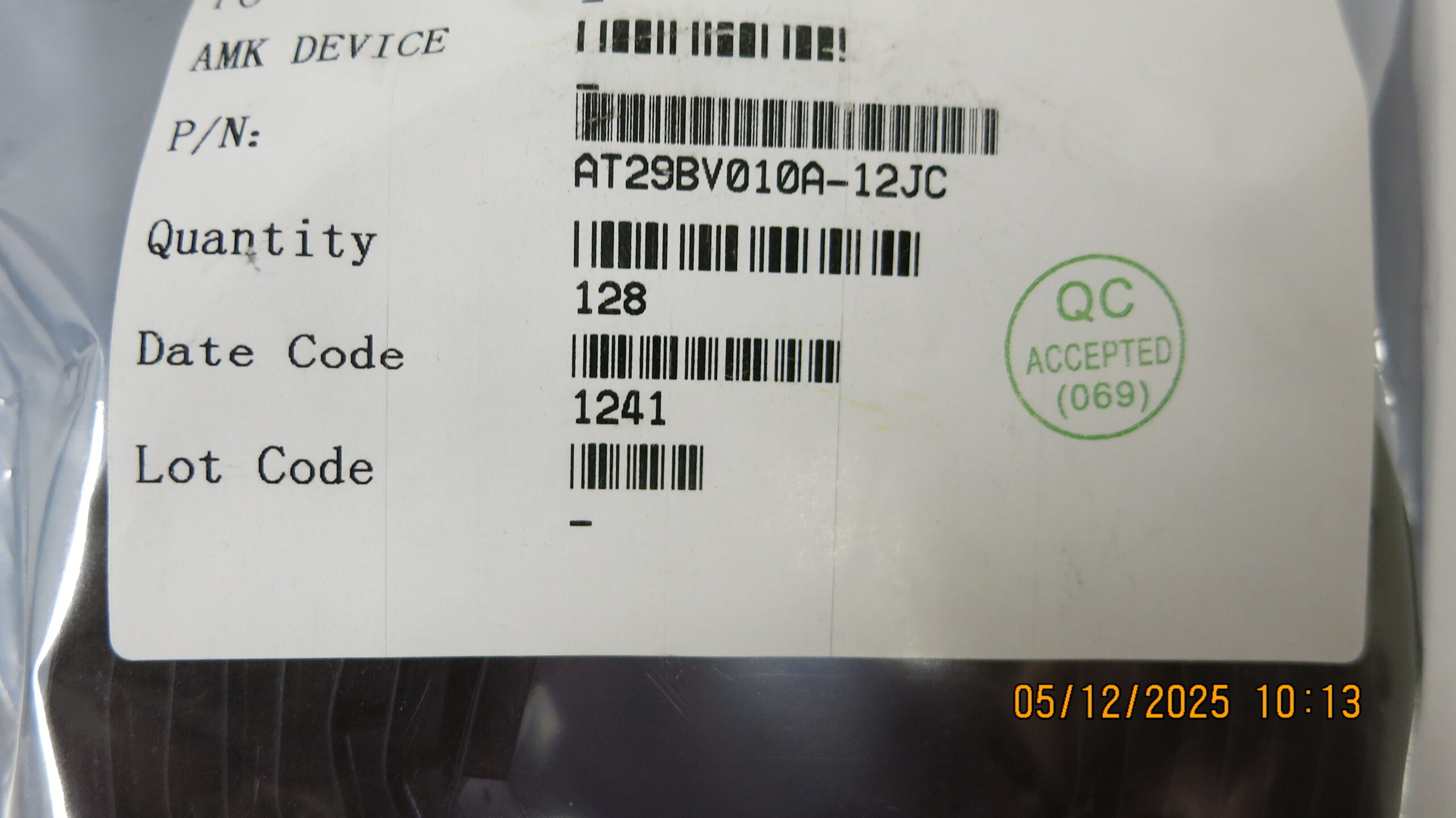 AT29BV010A-12JC - Image 9